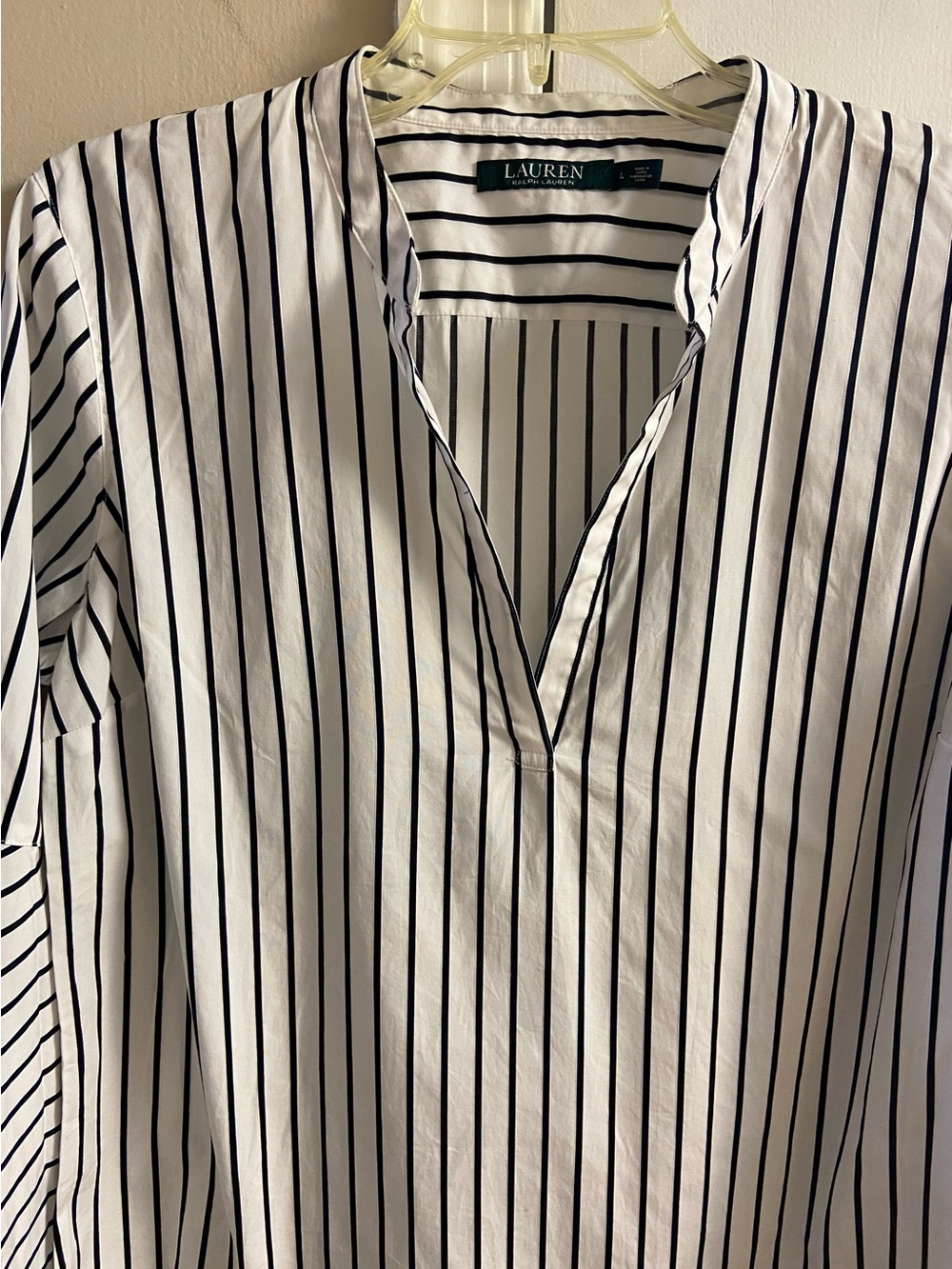 Lauren Ralph Lauren Striped V-Neck Bell Sleeve Crochet Lace Hem Top L - Picture 3 of 7